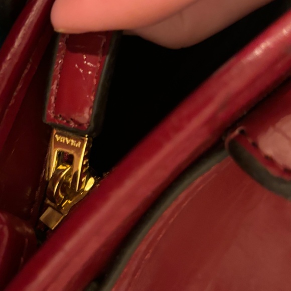 Prada BONNIE Burgundy Glossy Oil Wax Leather Medium - Picture 13 of 15